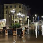 Kłodzko tonie. Miasto zamknięte. Woda niezdatna do picia