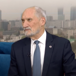 Macierewicz: trwa proces niszczenia Polski