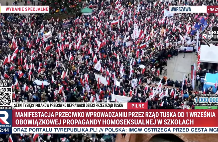 Protest w Warszawie. Ogromna frekwencja! [NA ŻYWO]